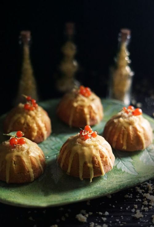 ofcloudsandstars: Candied Elderflower and Fairy Cakes Recipe via the Wondersmith