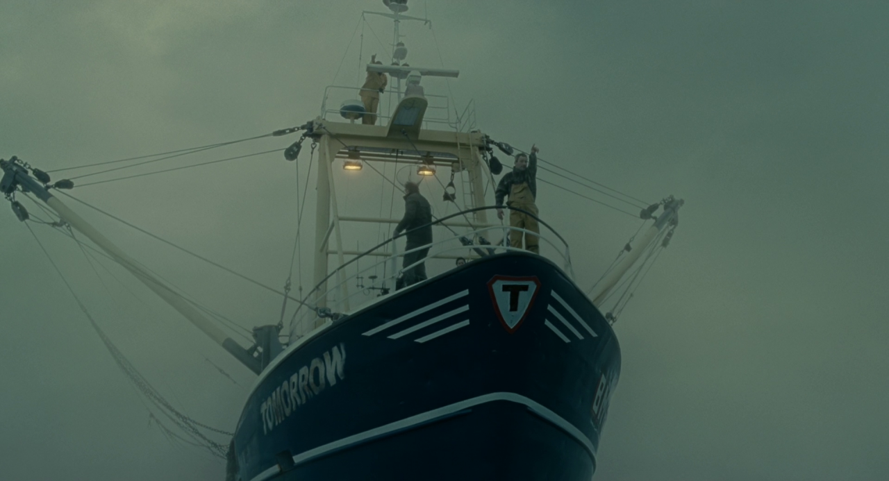 allfonsocuaron:Children of Men (2006)Cinematography by Emmanuel Lubezkidir. Alfonso