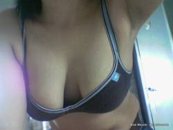 maalmasala:  Desi teen girl Vishaka exposed naked competely pics leaked - Maal Masala