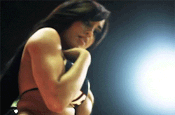 Xgiflog:  Damn She’s Definitely Bringing The Heat