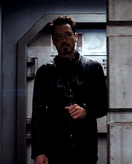 andthwip:Tony in leather ✓✓✓