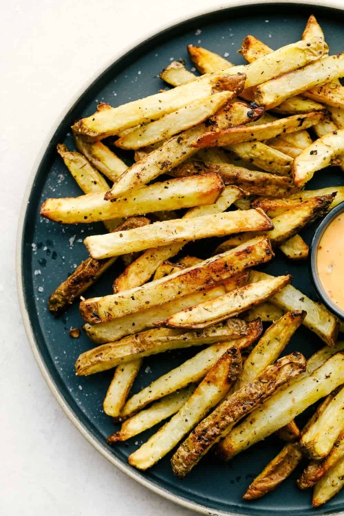 foodffs: AIR FRYER FRENCH FRIESFollow for recipesIs this how you roll?
