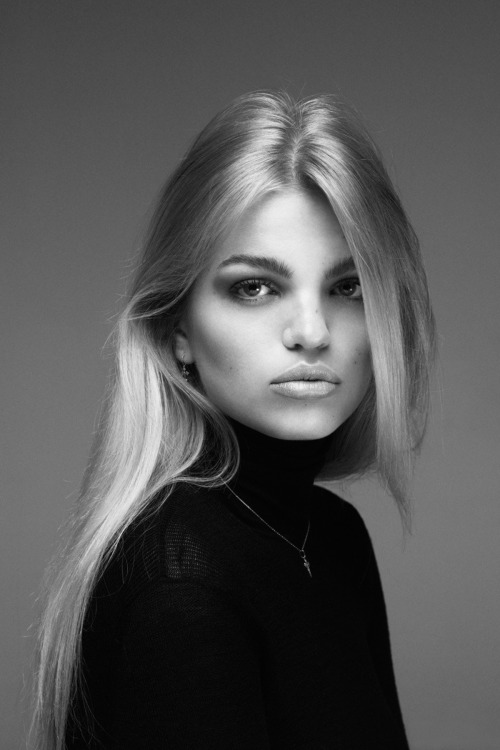 senyahearts:Daphne Groeneveld by Bojana Tatarska for Glass Magazine, Fall 2015  