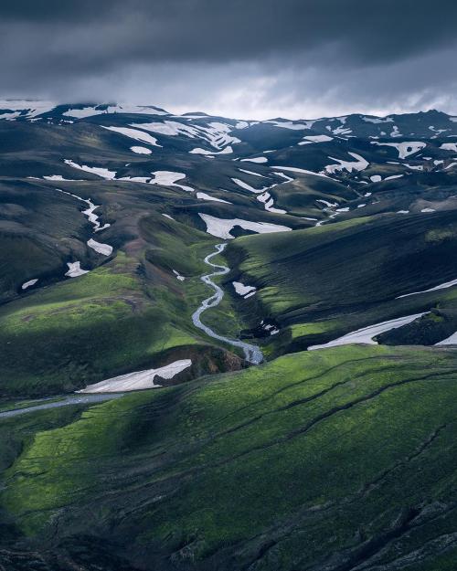 amazinglybeautifulphotography:Places like this make me speechless - Icelandic Highlands [OC][1080x13