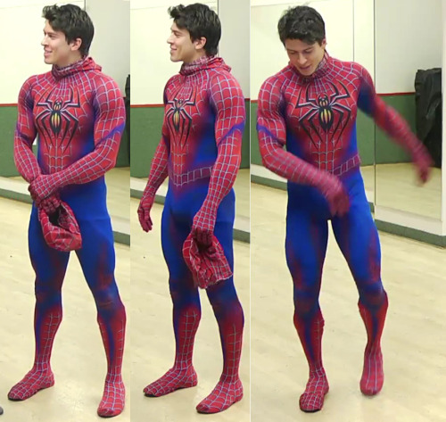 Hot_guys_in_costume