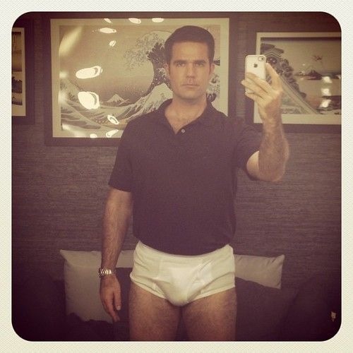undielover79:Rob Delaney is so fuckin hot!!