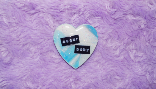 pastel blue &lsquo;sugar baby&rsquo; glitter brooch xo