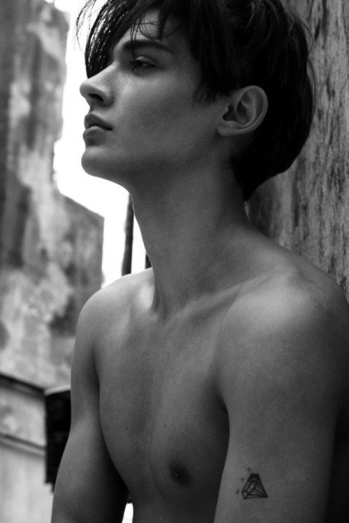 strangeforeignbeauty:  Timur Simakov [ b&w | male models | 1000  notes | facebook | twitter | google  | instagram ]  He have really girly face :0 :“$