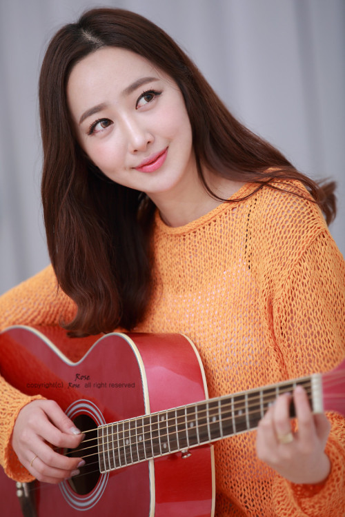 Shin Hae Ri