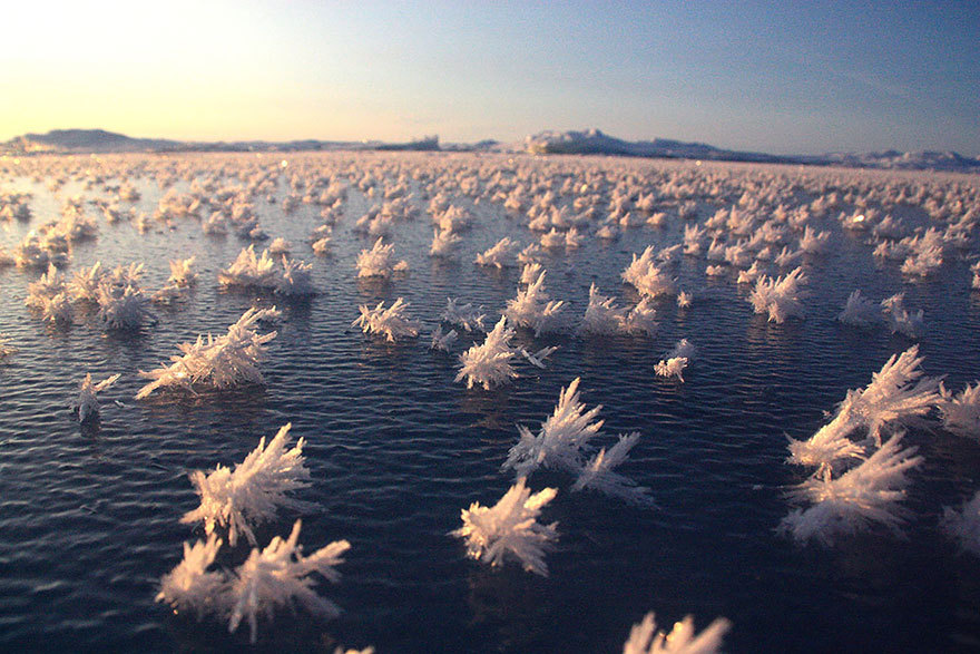 asylum-art:  Breathtaking Frozen Lakes, Oceans And Ponds, That Look Like Art  Lakes