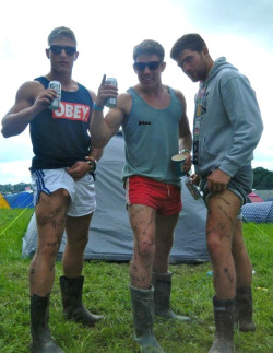 fagwhore4chavs-fitlads:  SFLs300