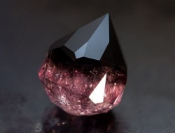 the-real-eye-to-see:  Burmese tourmaline