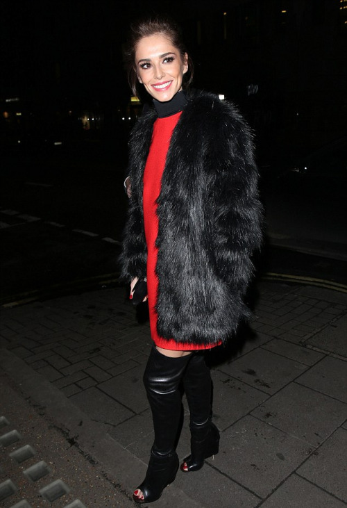 uk-celebs-style:     Cheryl Fernandez-Versini     at Sexy Fish restaurant in London.  