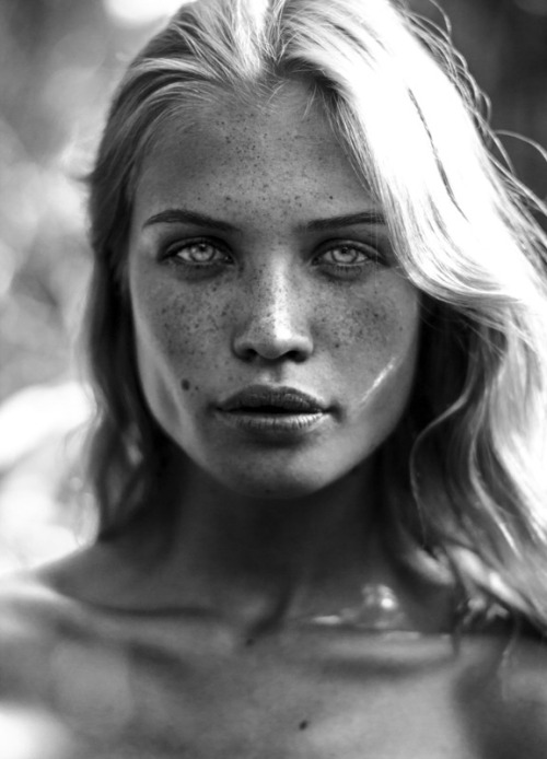 arutai:Camilla Christensen by Demetrios Drystellas