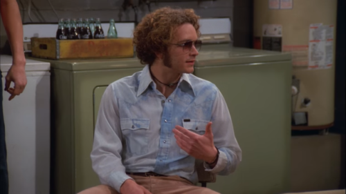  Steven Hyde in Every Episode → 1.21 - Water Tower