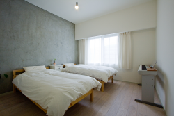 odaro:  takanawa residence  / upsetters architects