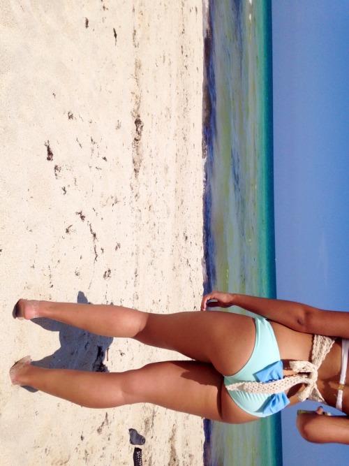 mysterydrug:Beach bum
