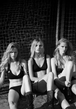 amy-ambrosio:  Anna Ewers, Suvi Koponen &amp; Lara Stone in “Super Normal Super Models” by Mert and Marcus for W Magazine, September 2014.