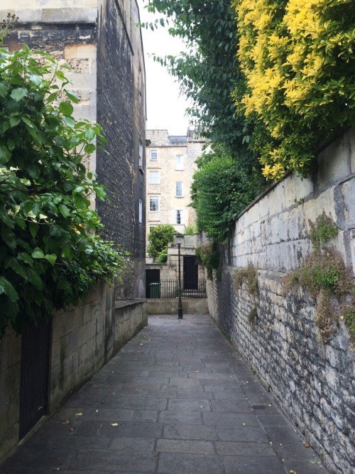 watehva: I went to Bath, UK today and it was beautiful (of course) ig: @skylarkylstra