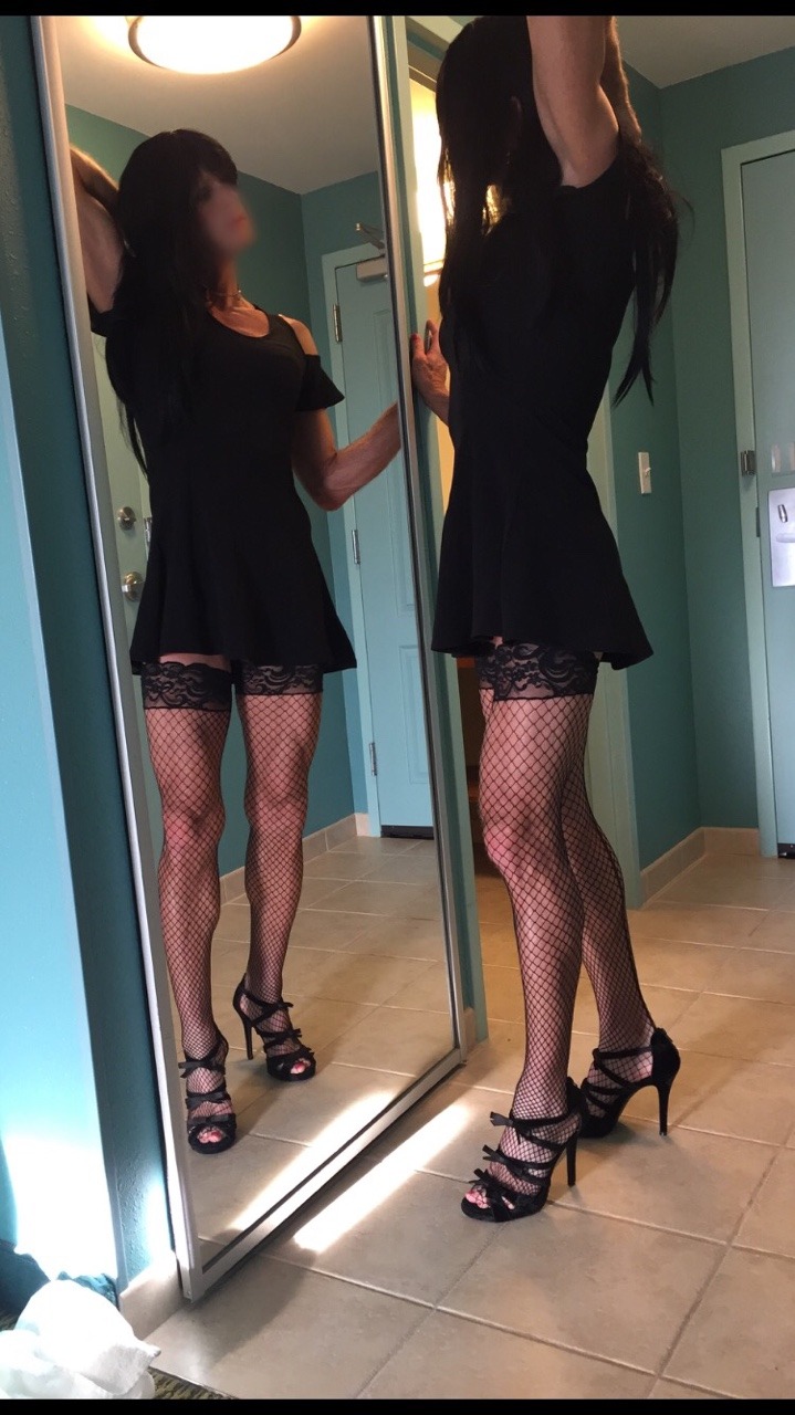 sissygurlmagazine:  This is one of my sissies thanks for submitting to my blog