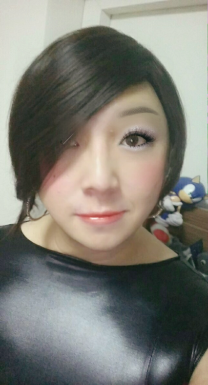 julia-sen:  reblog if you love me😙