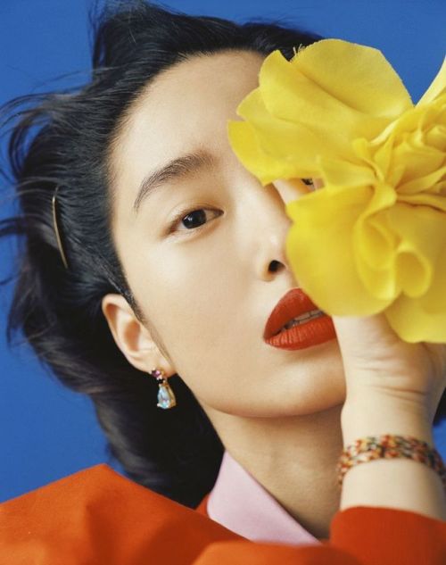 Porn Pics modely-way:Elaine Zhong for Harper’s Bazaar