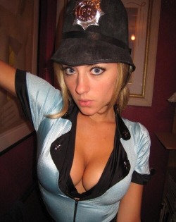 halloweenisforthesexy:  I guess they have sexy cops in England too!