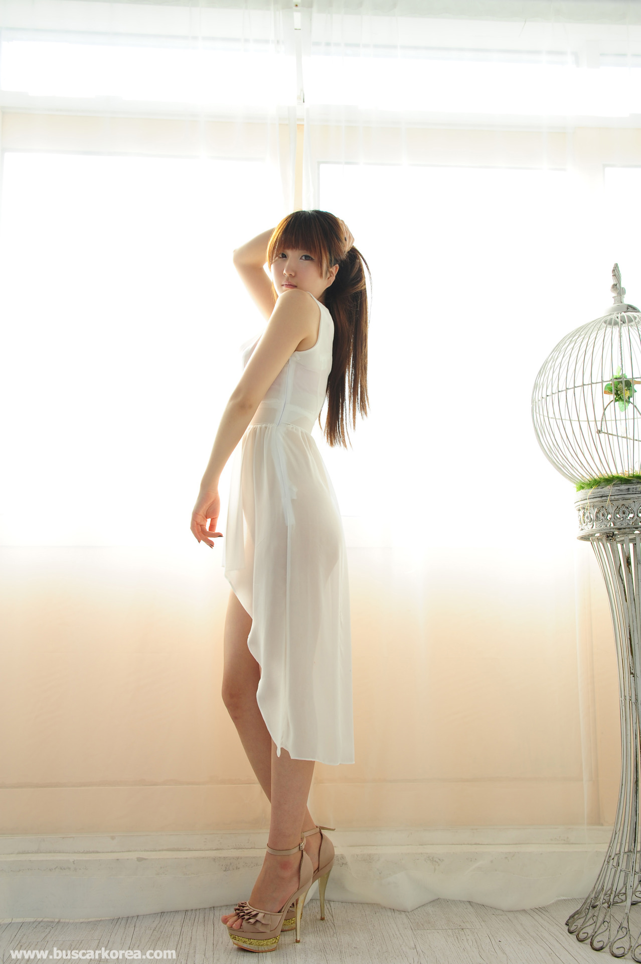 sexy-koreangirls:  http://blog.naver.com/makebuscarhttp://www.makemodel.net/makemodel