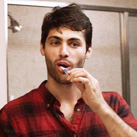 magsalecs: Matthew Daddario in Endless Summer.
