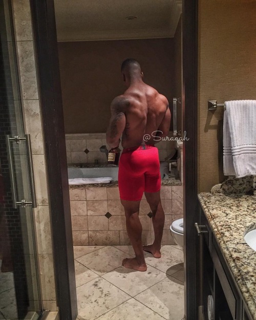markowms:  Body and booty 😍😍  IG: Suraqah   FOLLOW @Mark0_P0L0 IG Markowms SC: Markovwms