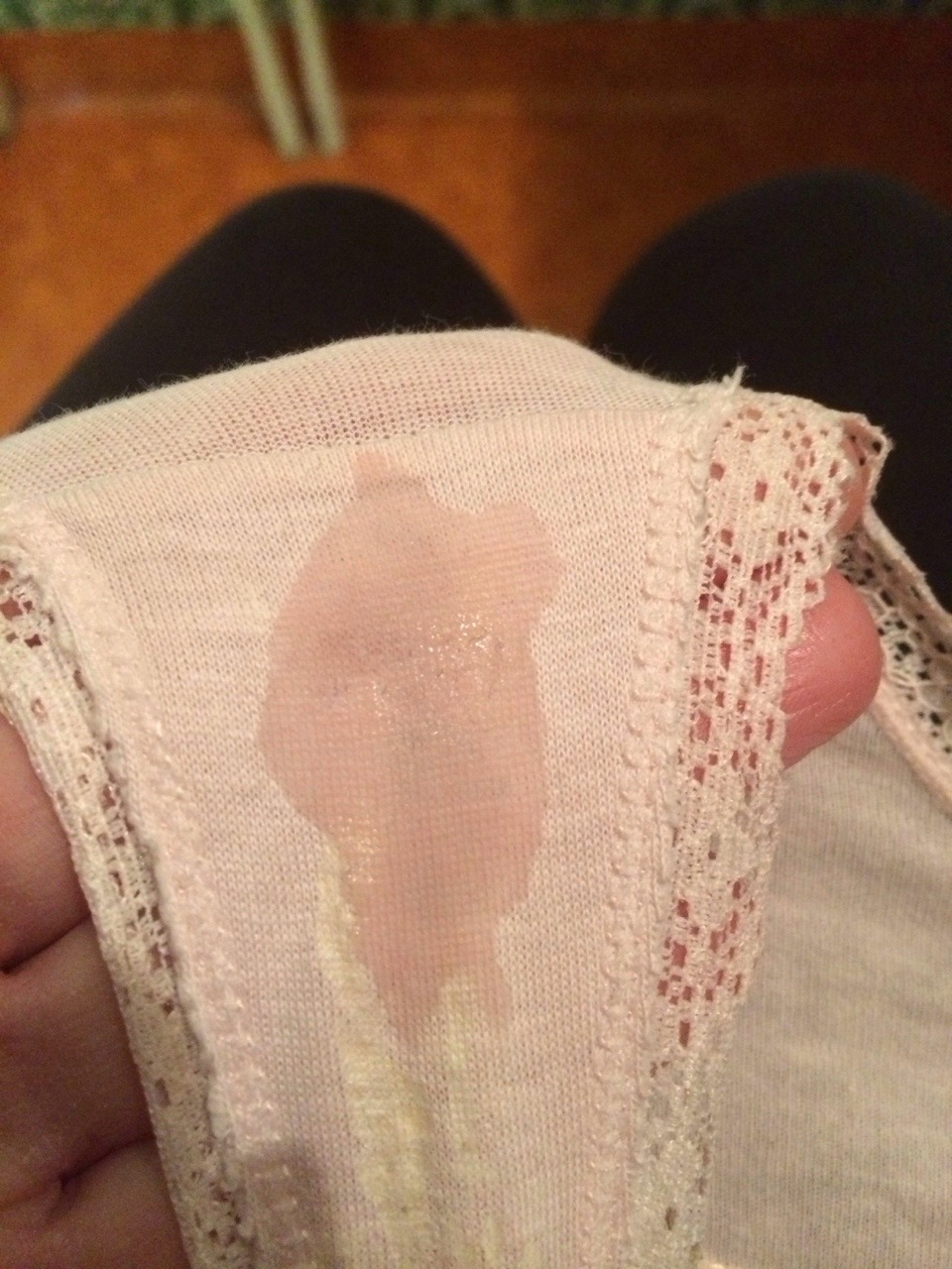 wetpantyslut:  loveitjuciy:  Someone want too lick them clean😜  I wanna lick 😛