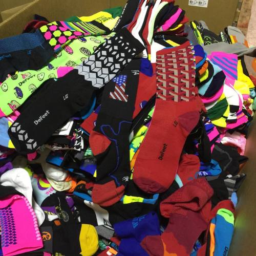 Anyone missing a sock? Lots of singles here. #missingsock #idefeet #defeet #defeet_international #so