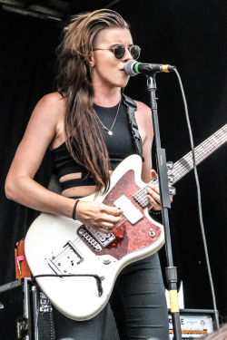 nlbphotos:    Lynn Gunn || PVRISVans Warped