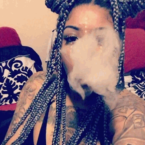 iguessimalittleoff:  @Inklyf3 💅🏽