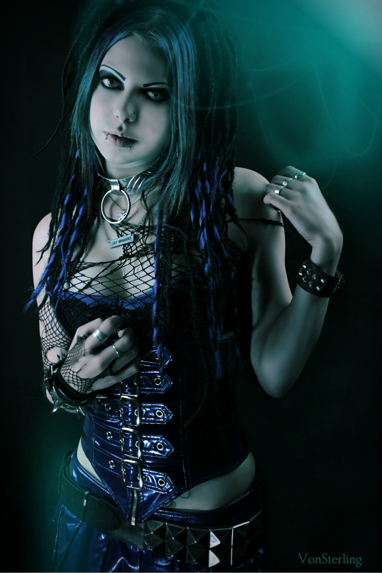 alternative-pin-up:   HatedxLove by VonSterling photography 