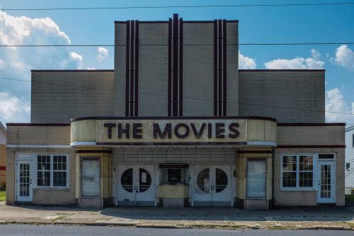 americanroads:americanroads:Abandoned movie theater1154 Main St. Hellertown, PA 18055“The Movi