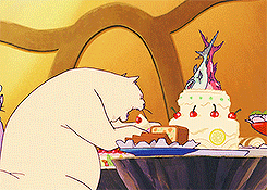 ponyo-ghibli:Studio Ghibli + Om Nom Nom