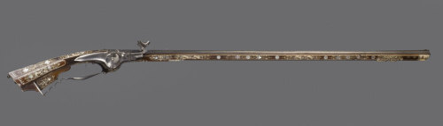 historia-polski:Wheellock Rifle, c. 1630, Cieszyn, Województwo śląskie, Poland.Carved walnut inlaid 