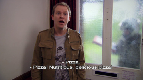 onlybloodypeepshow: Series 7, Episode 4: ‘Nether Zone’ oh just a pizza post for manmadem