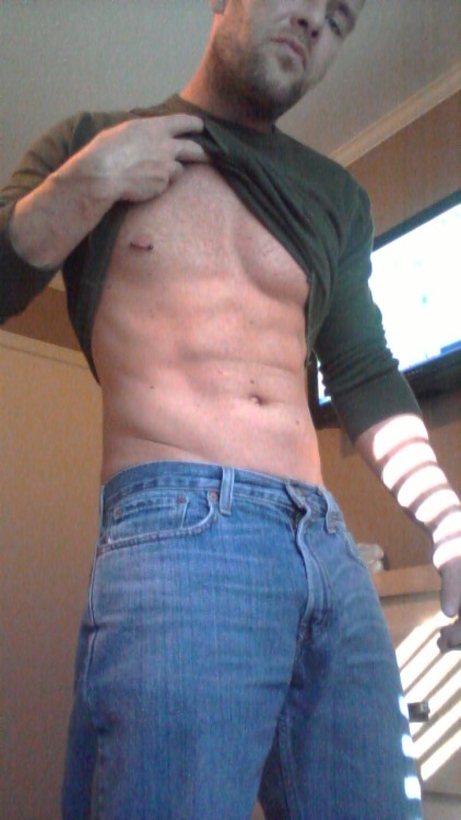 2sthboiz:  MMMMM HELLO DADDY 