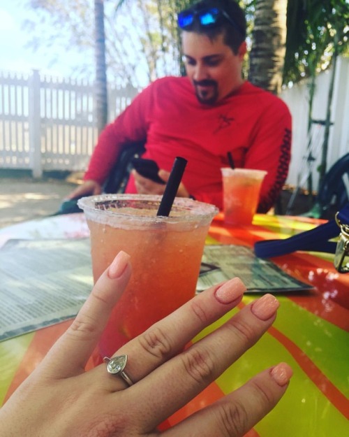 y'all that is my amazing future husband, my perfect ring, and my favorite drink, can life get any be