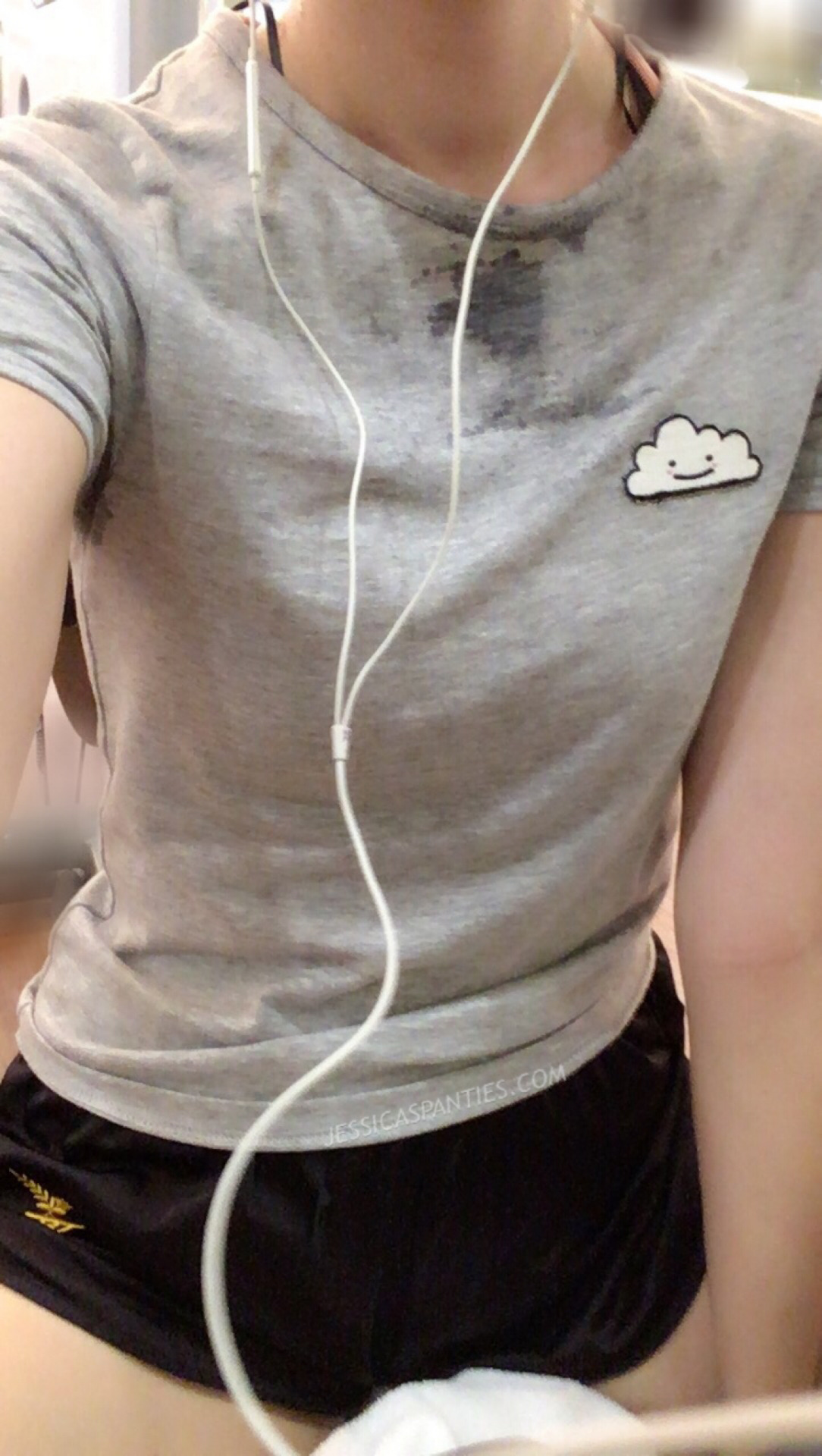 jessicaspanties:  Sweaty Work Out Photos!Happy midweek, its almost FRIYAY, and here’s