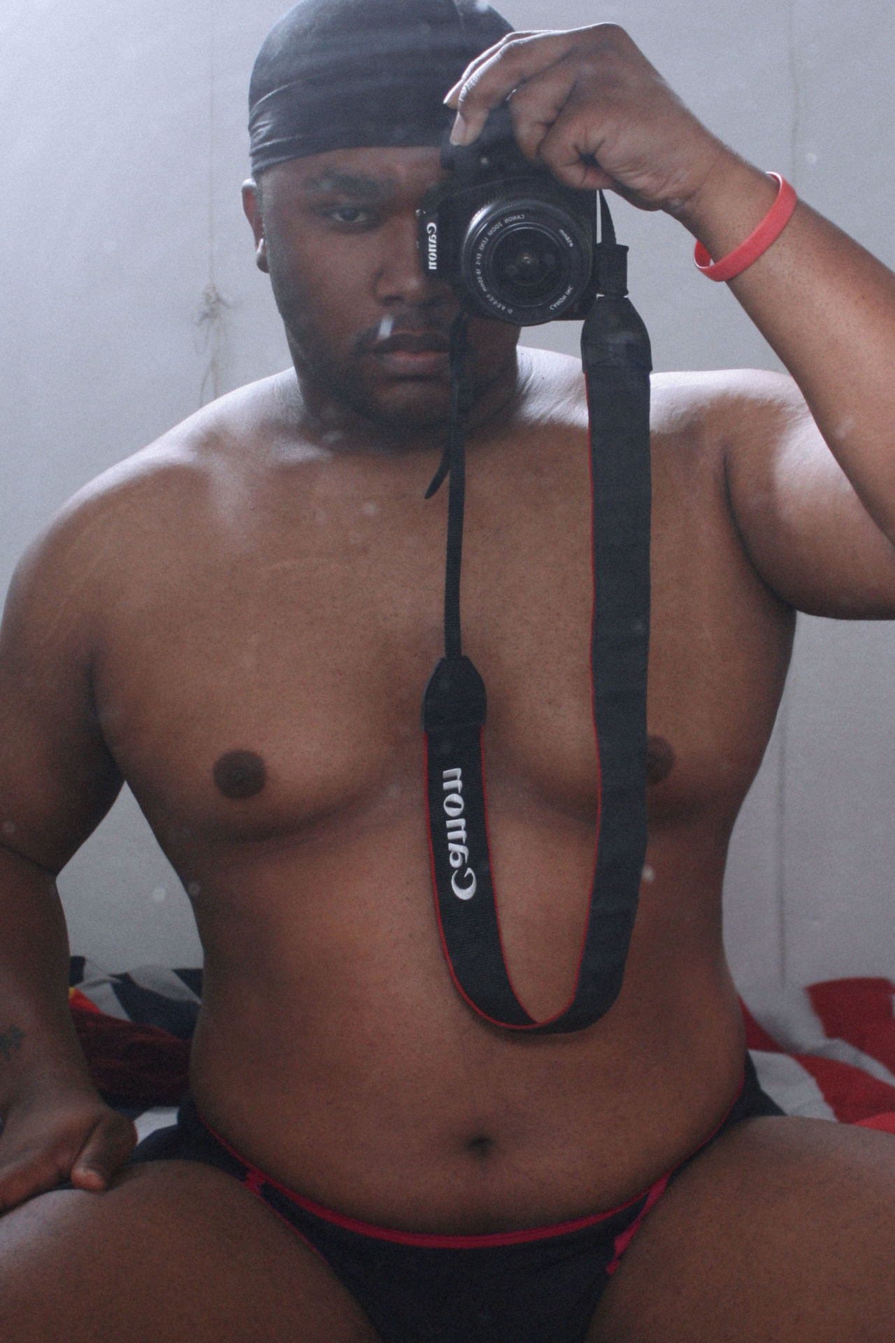 seandacari:  CHOCOLATE SUNDAY 539  phatbrothasblog:  This dude is so fucking thick