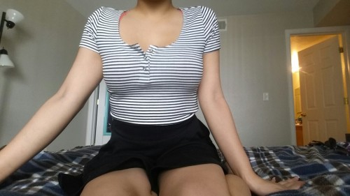 huynner:Ootd Feeling very cute in a skirt