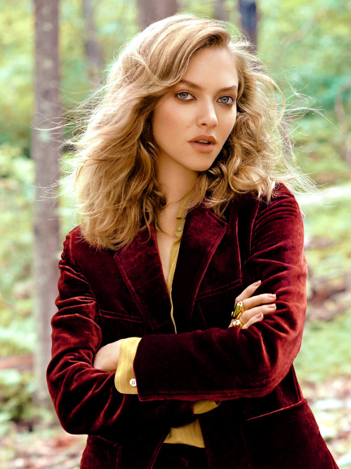 flawlessbeautyqueens:Amanda Seyfried photographed