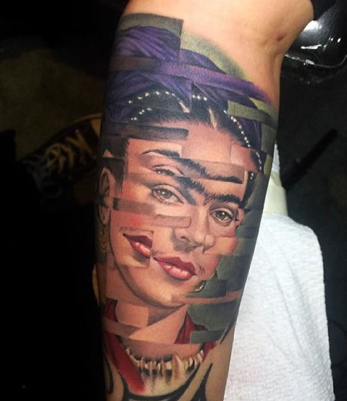 fuckyeahtattoos:  “Frida Chopped and Screwed” tattoo on Regina Push by Hannah Wolf of Castro Tattoo in San Francisco, California 