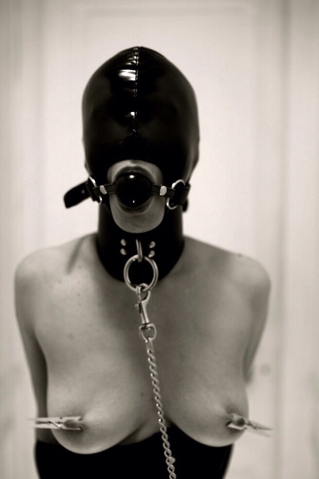 laurafetish:  Slave’s day 