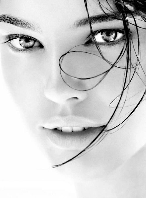 gracious-portrait-scoubidou-ouah:  kimleepics