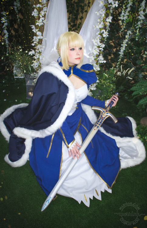 maridah: Saber, Saber, Saber… HayabusaKnight and I put in a lot of time and energy on this setting and photos. It was a cold winter day outside. We put this together in the house X’DDress provided by Fine Horse Workshop & Caliburn commissioned