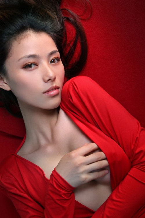 chinanvshen: 【北京嫩模李沙沙火红内衣酥胸写真】| 中国女神网chinanvshen.com/archives/1198